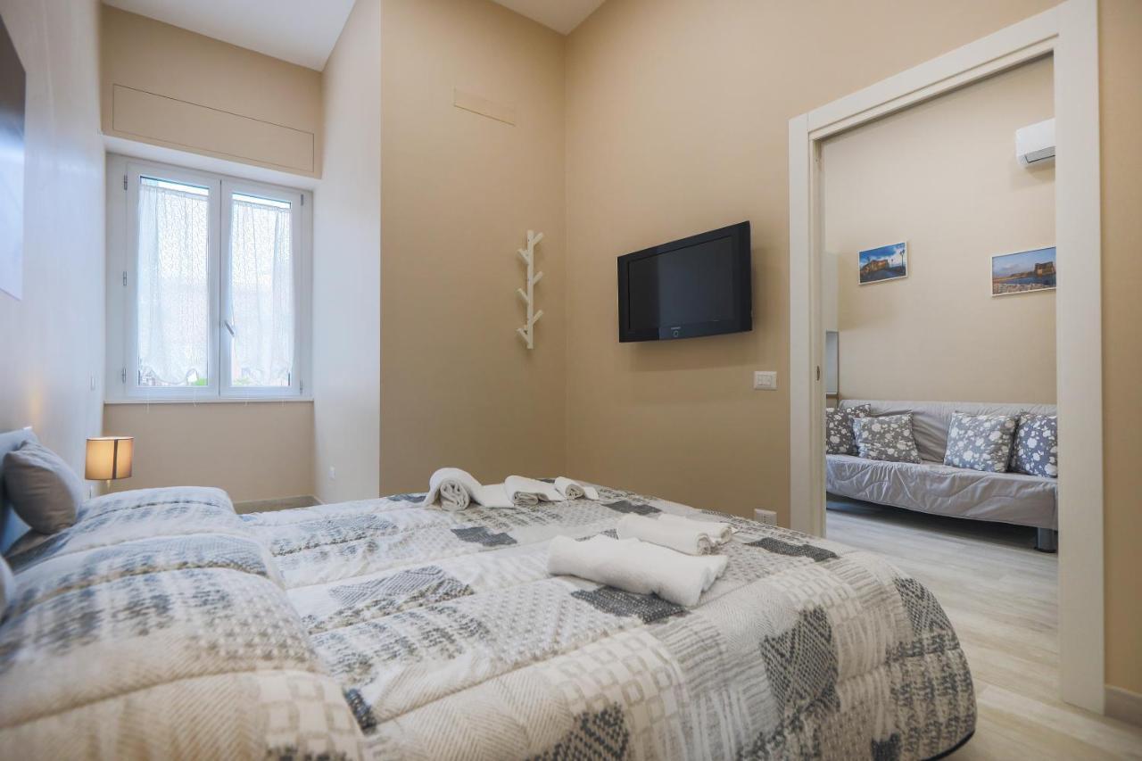 Casa Cavaliere Bed & Breakfast Napoli Bagian luar foto