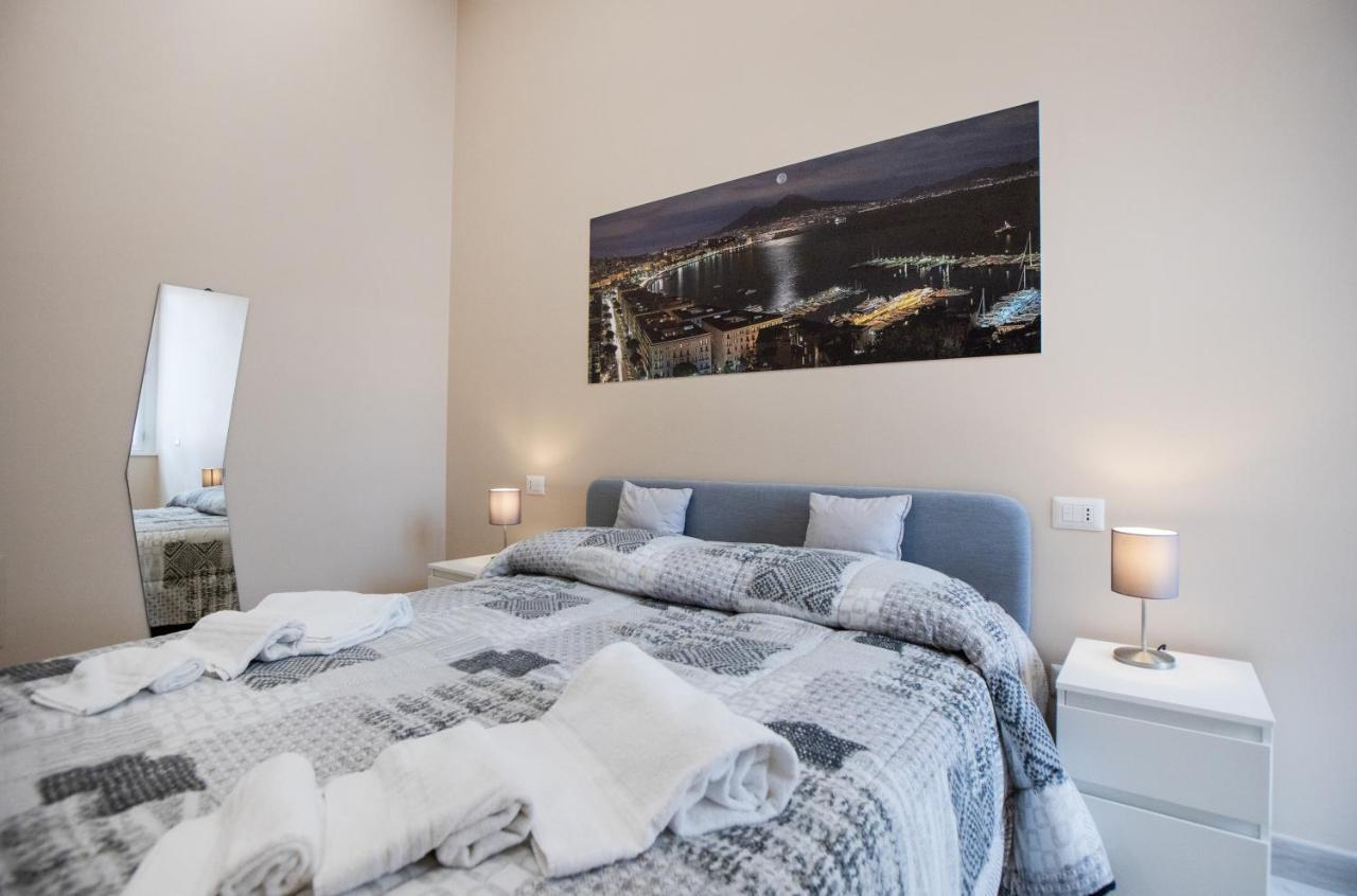 Casa Cavaliere Bed & Breakfast Napoli Bagian luar foto