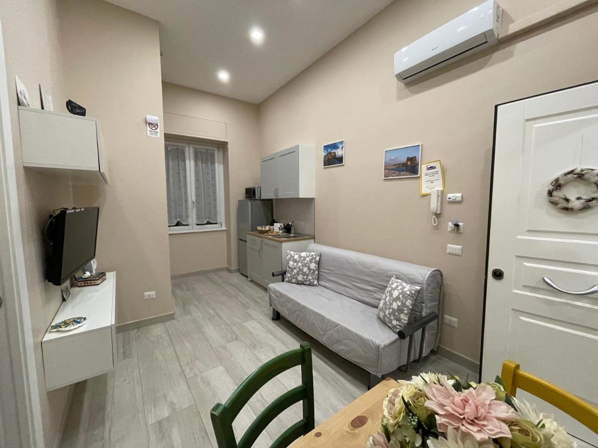 Casa Cavaliere Bed & Breakfast Napoli Bagian luar foto