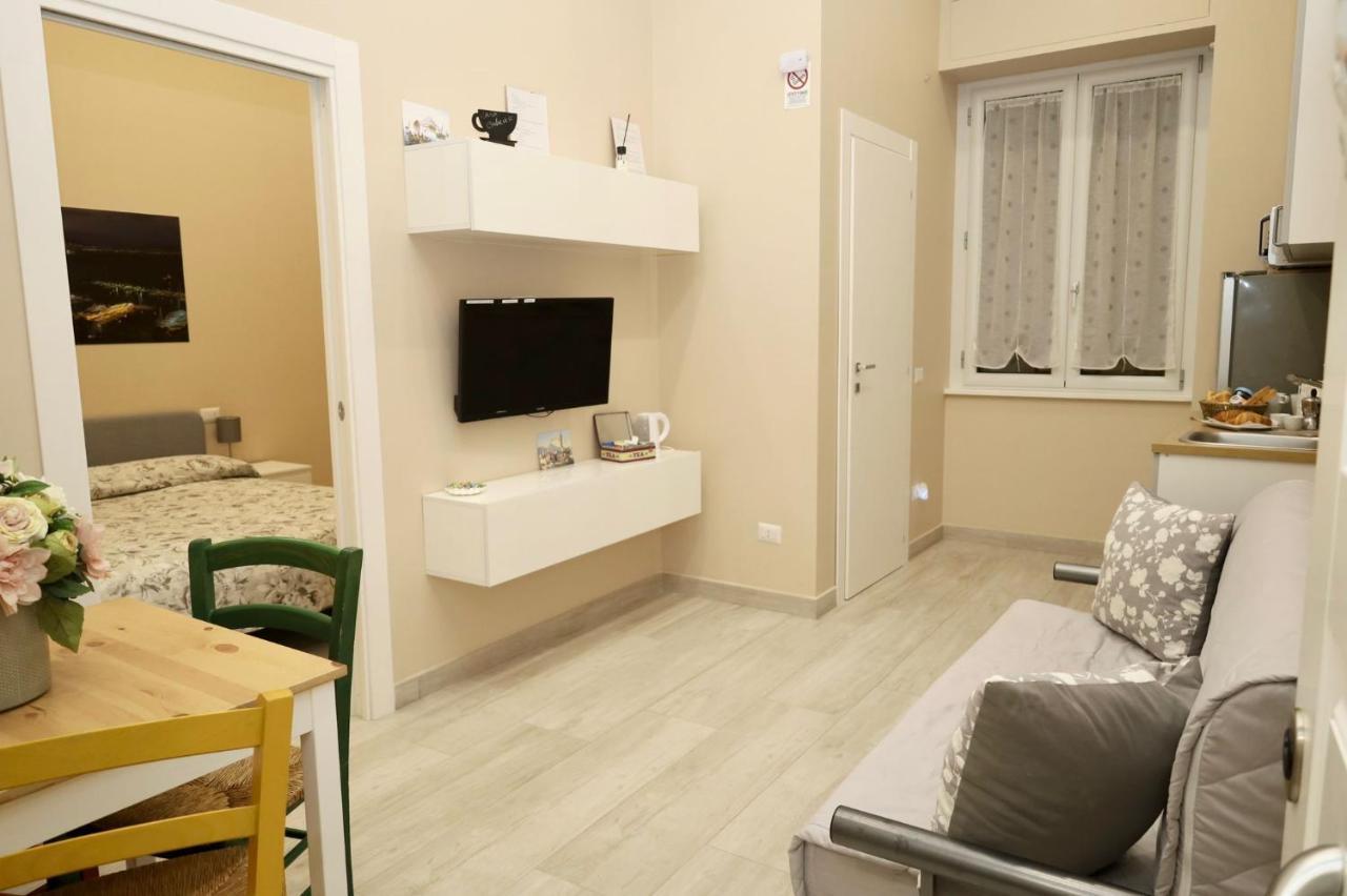 Casa Cavaliere Bed & Breakfast Napoli Bagian luar foto
