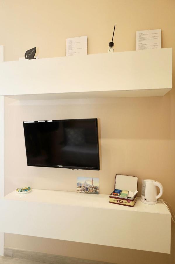 Casa Cavaliere Bed & Breakfast Napoli Bagian luar foto