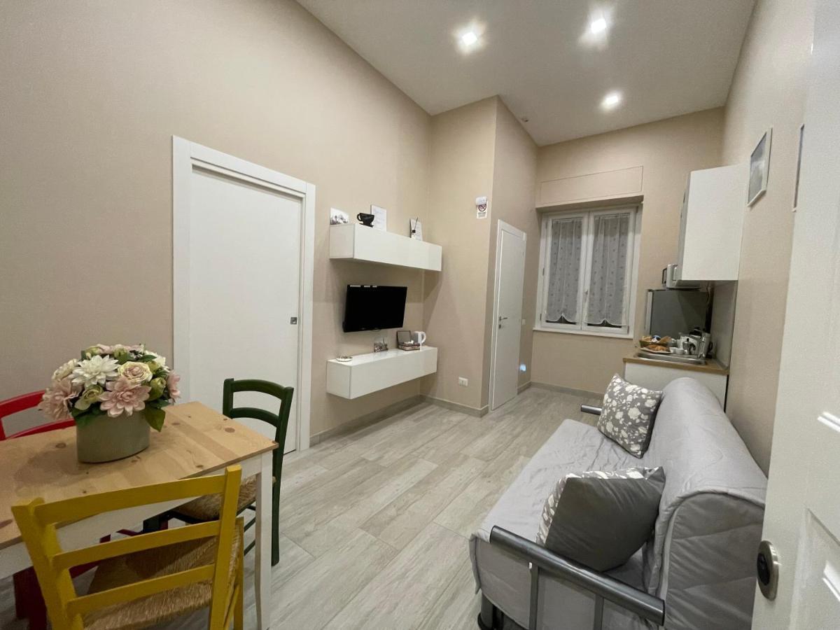 Casa Cavaliere Bed & Breakfast Napoli Bagian luar foto